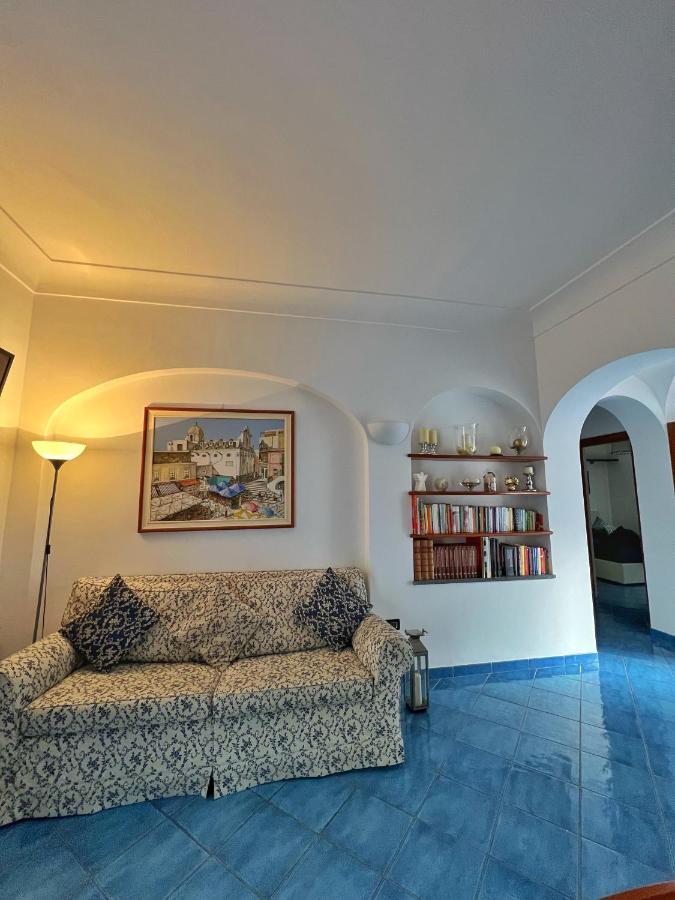 Augusto Capri Apartment Luaran gambar