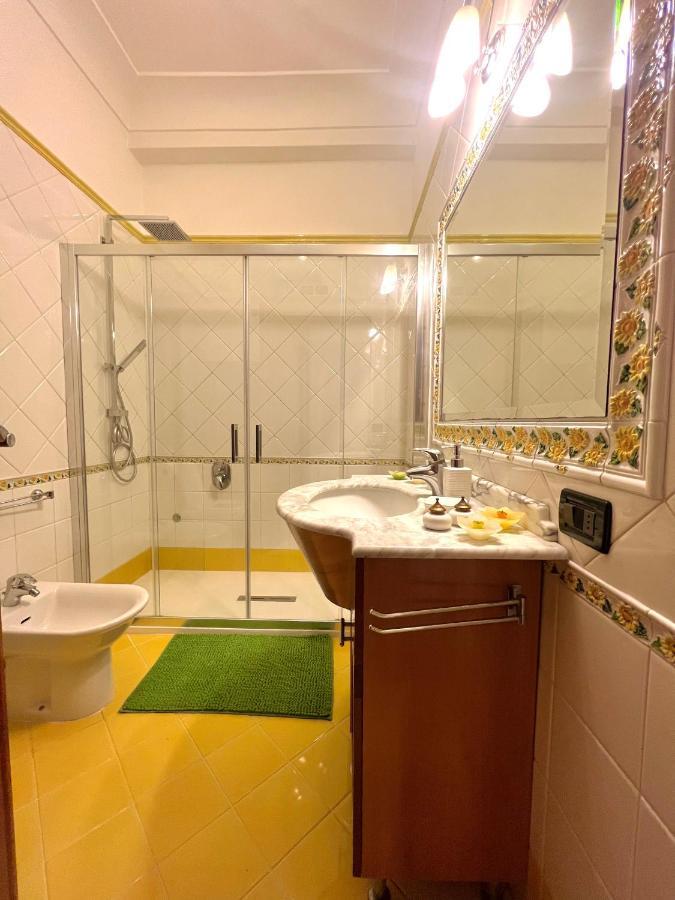 Augusto Capri Apartment Luaran gambar